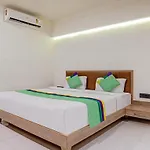 Treebo Trend Holiday Ab Road