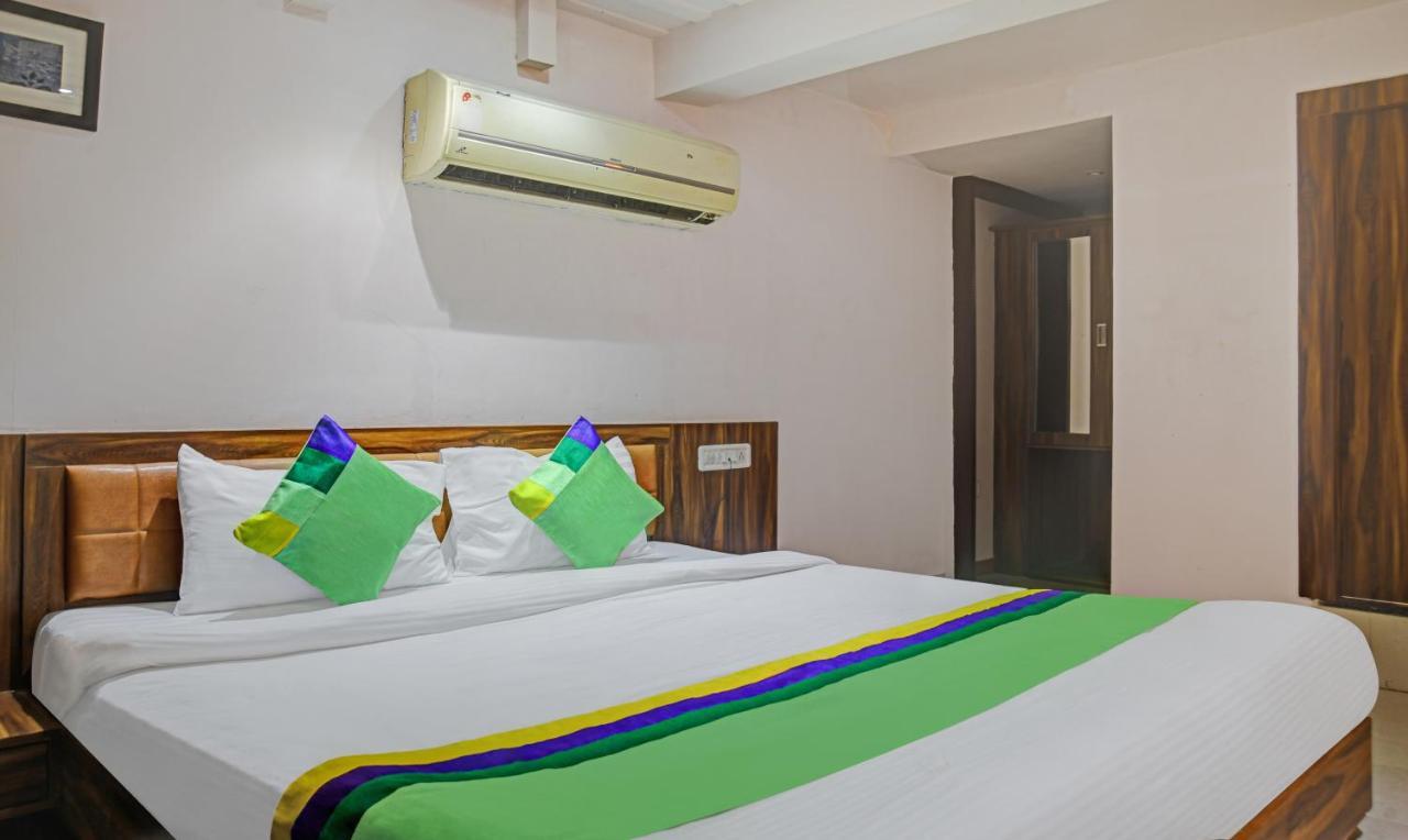Treebo Trend Holiday Ab Road Hotel Indore